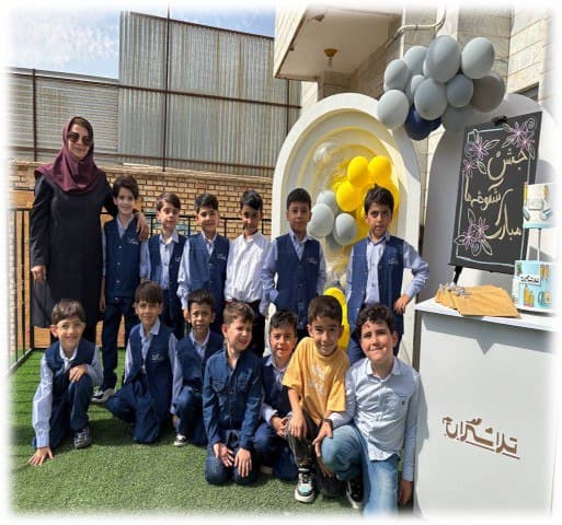 دبستان تلاشگران