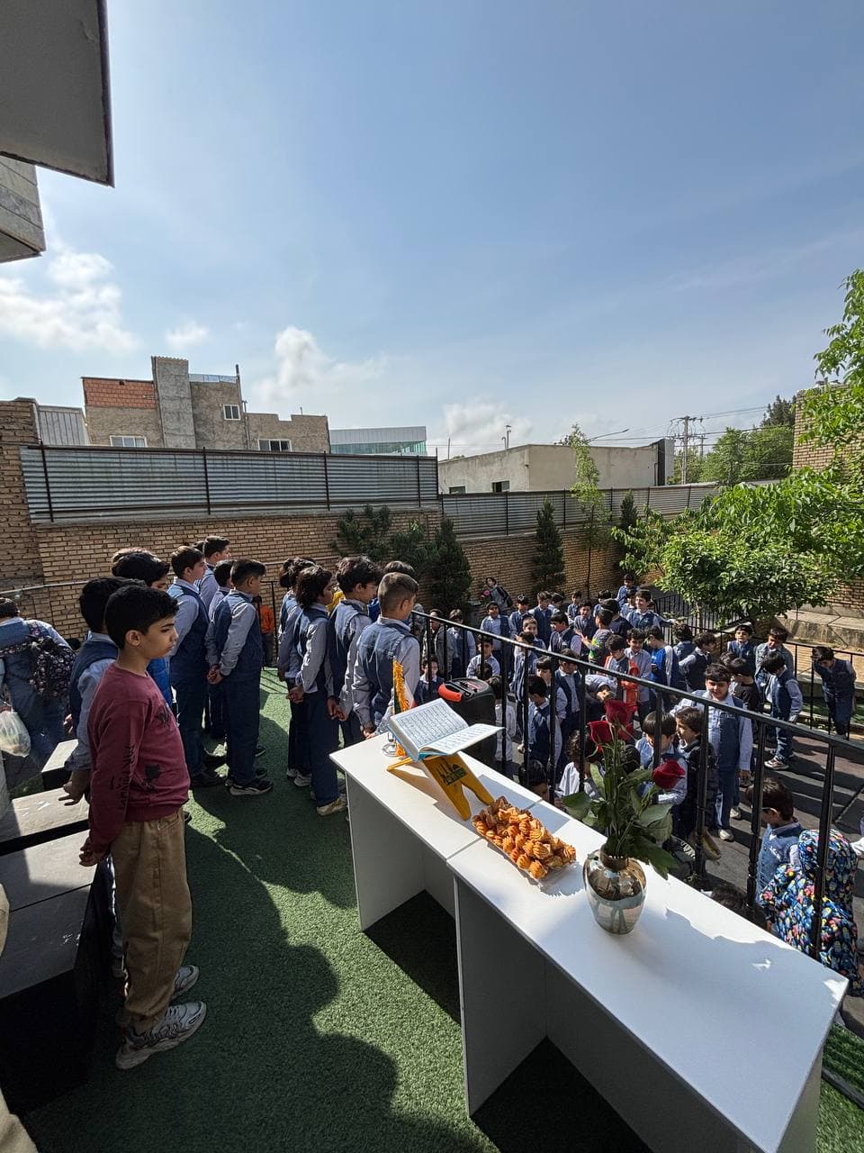 دبستان تلاشگران